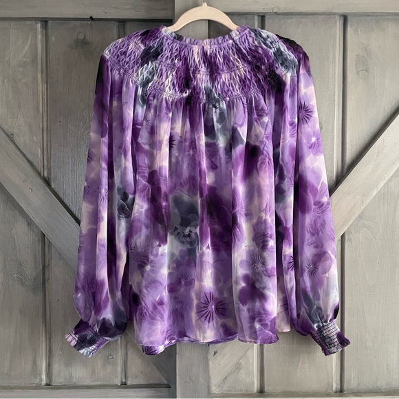 WHBM White House Black Market long sleeve smocked‎ blouse Luna floral pansy L - Picture 4 of 13